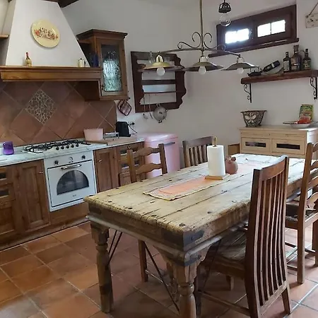 Il Fienile In Toscana A Warm Interior Just A Few Minutes From The Stiava