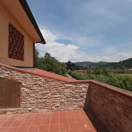 Il Fienile In Toscana A Warm Interior Just A Few Minutes From The Vila *