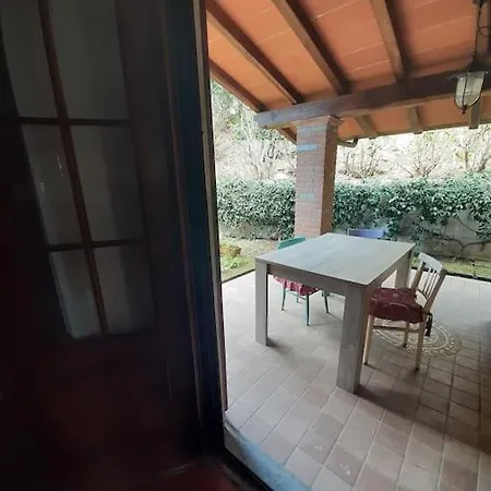 Vila Il Fienile In Toscana A Warm Interior Just A Few Minutes From The